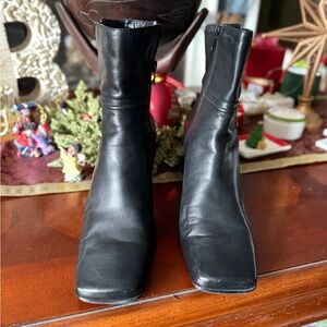 Black Leather Ankle Boots 9M